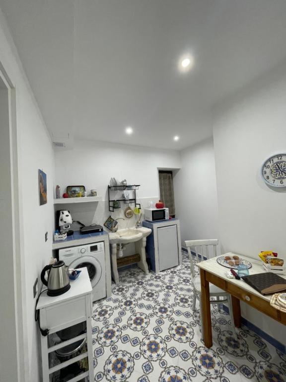Mini Appartamenti Ballaro Rooms ปาแลร์โม ภายนอก รูปภาพ