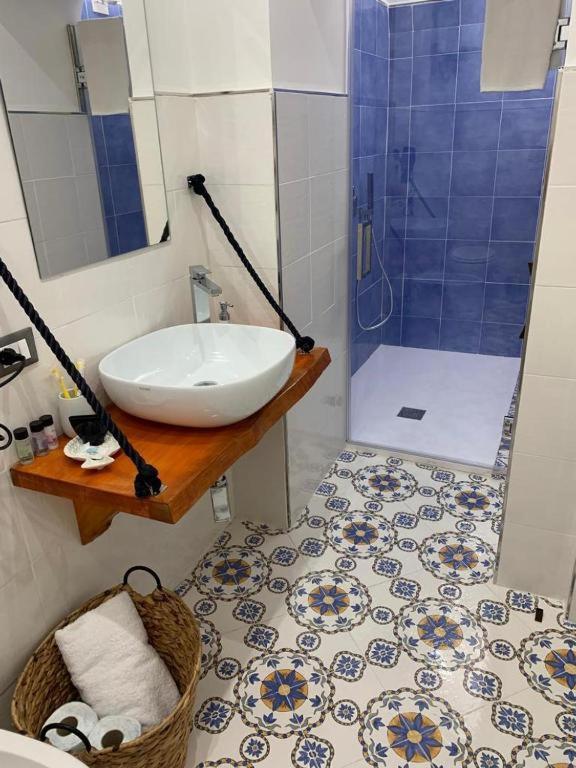 Mini Appartamenti Ballaro Rooms ปาแลร์โม ภายนอก รูปภาพ